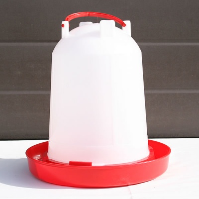 Plastic Drinker - 6 litre (no legs)