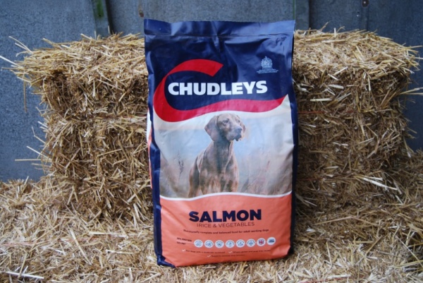 CHUDLEYS SALMON WITH RICE VEGETABLES DOG FOOD